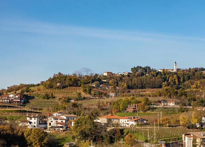 Farmház Alloggi Agrituristici Paraschos San Floriano del Cóllio